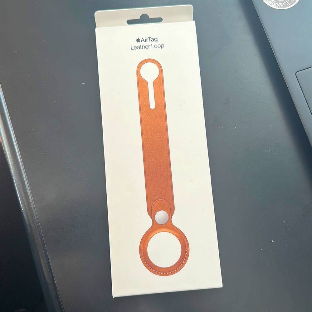 AirTag Leather Loop